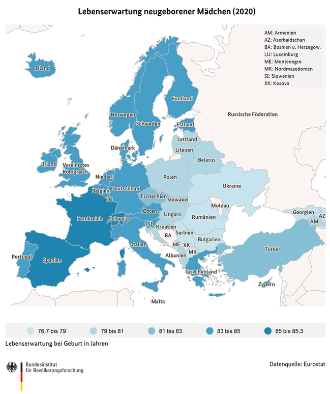 Karte zur Lebenserwartung neugeborener Mädchen in europäischen und angrenzenden Ländern (2020)